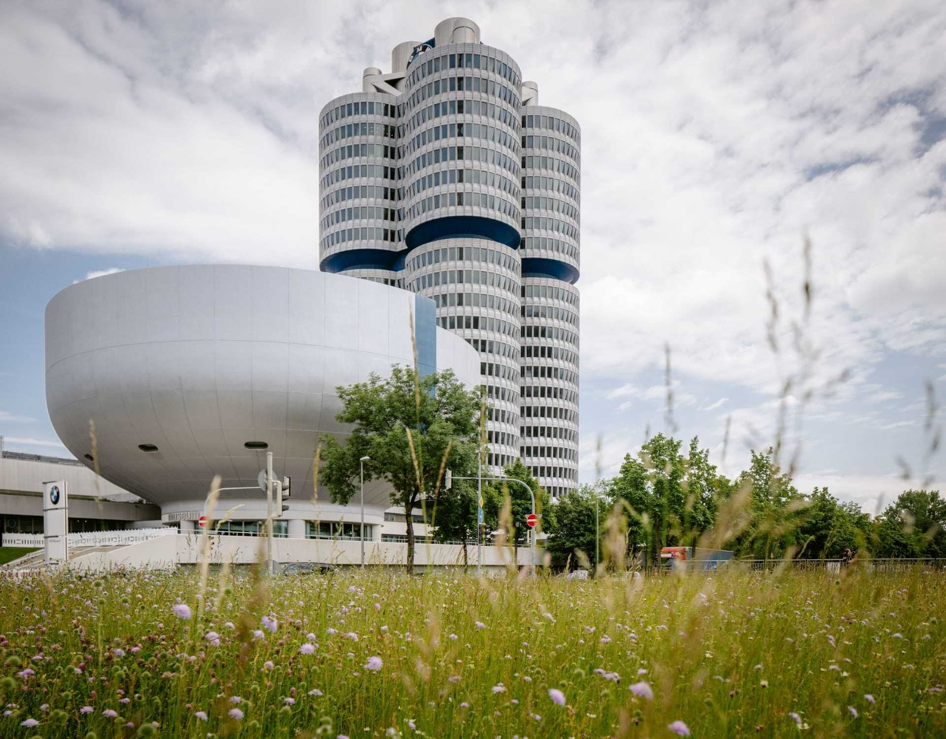 50_lat_bmw_designalive-13