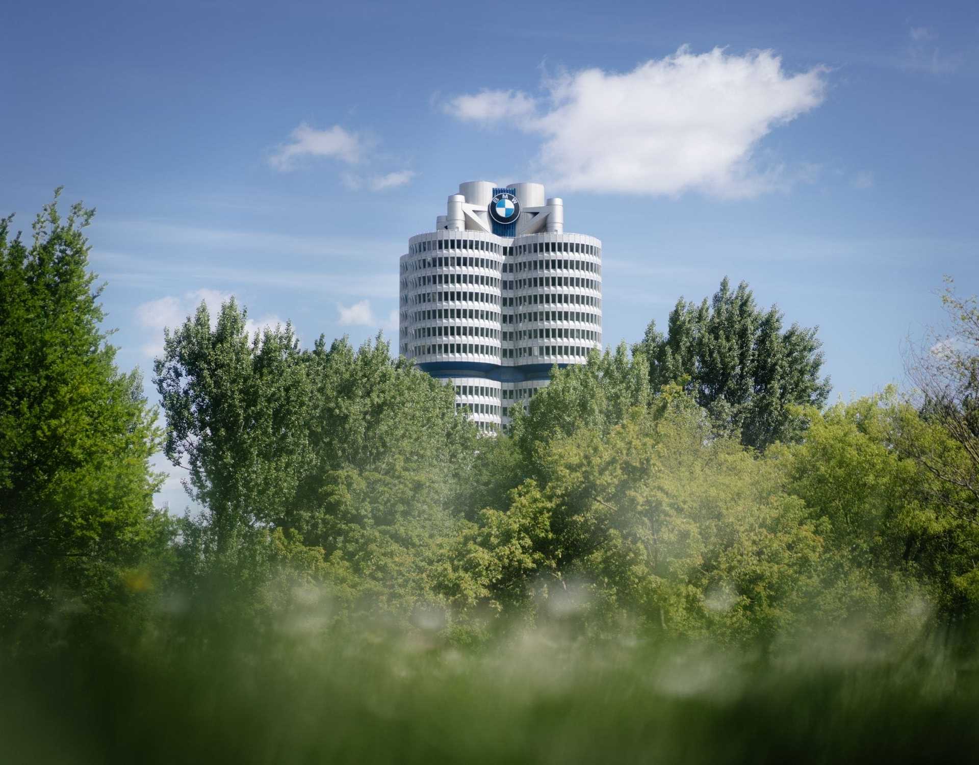 50_lat_bmw_designalive-8