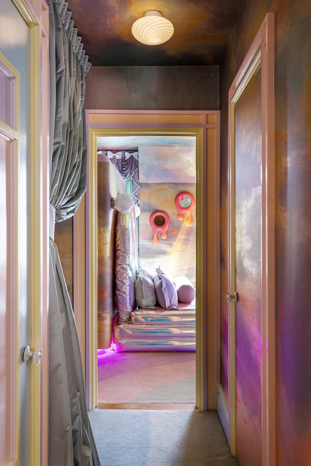 Barbiecore_Sasha_Bikoff_Design_Alive.pl10