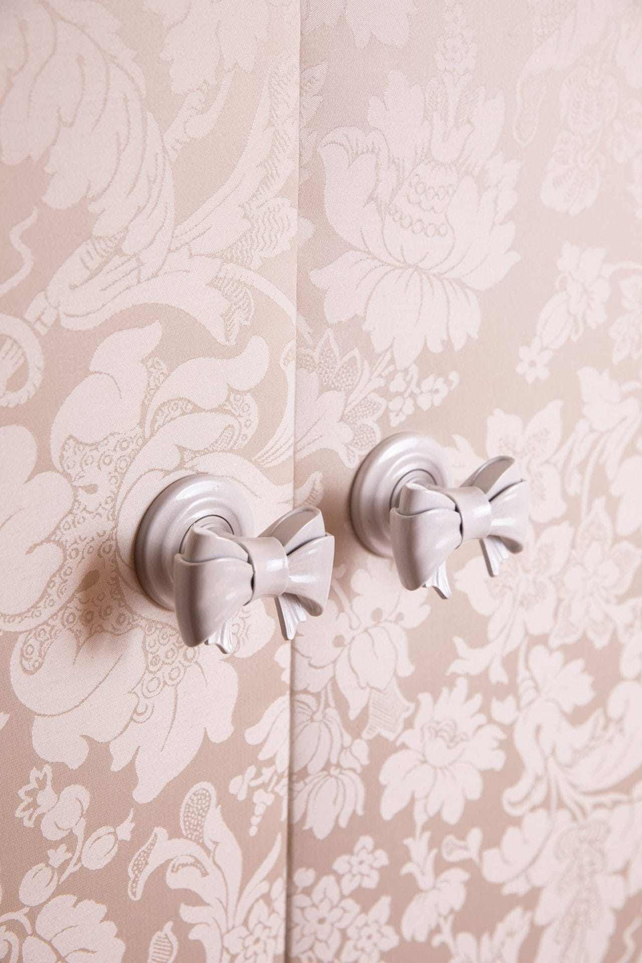 Barbiecore_Sasha_Bikoff_Design_Alive.pl12