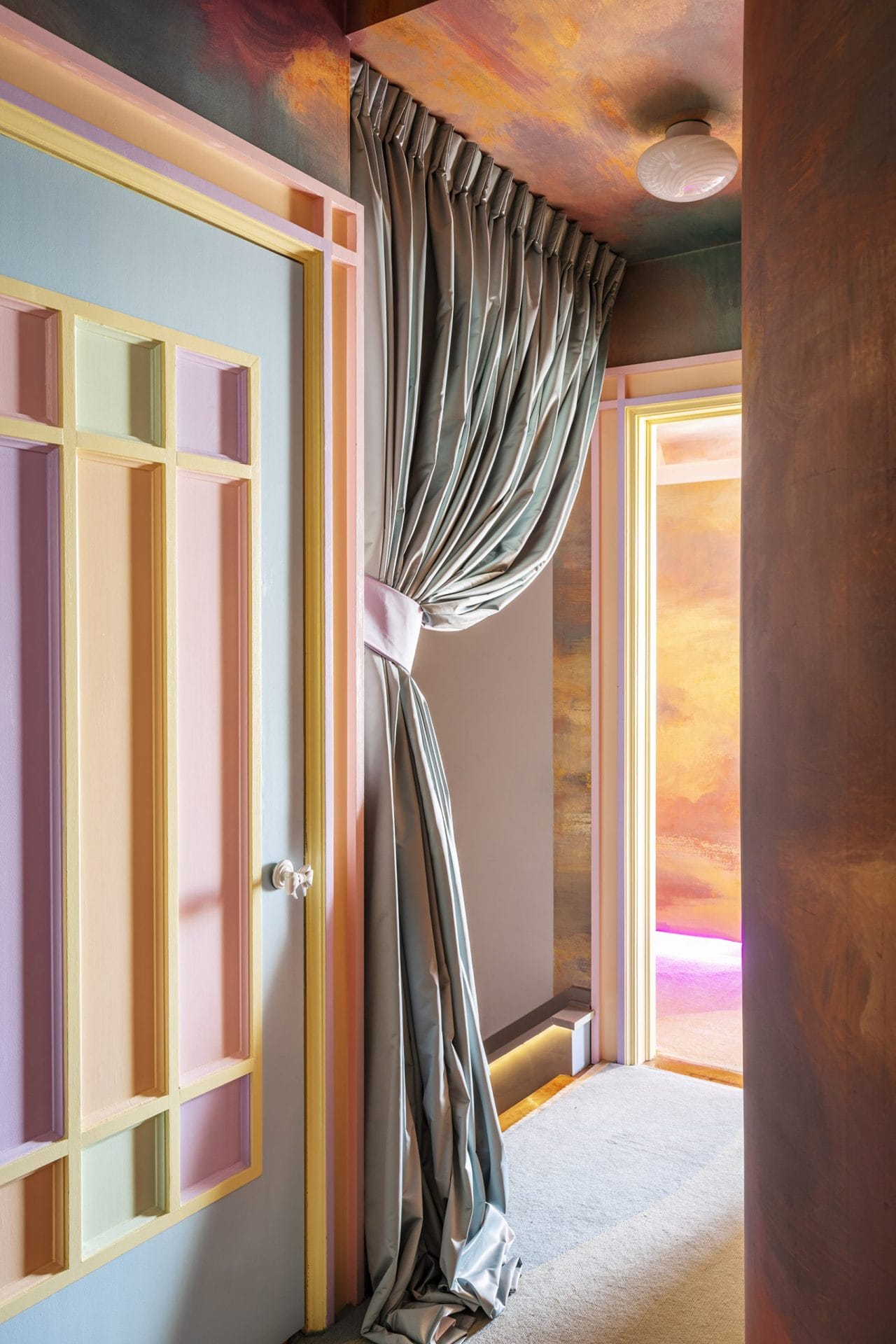 Barbiecore_Sasha_Bikoff_Design_Alive.pl9_