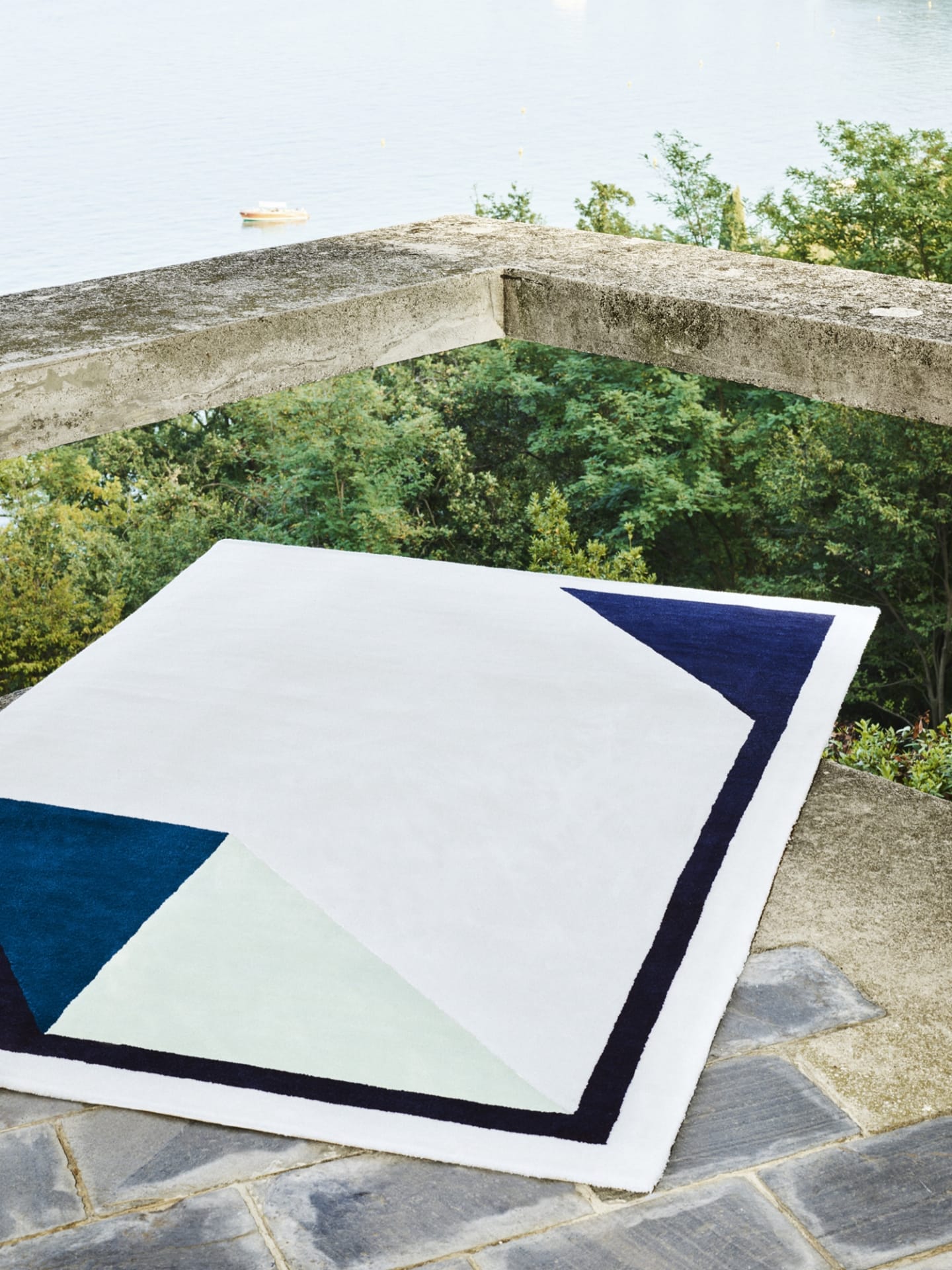 Carpet-Edition_Roquebrune_photo-Omar-Sartor_designalive-2