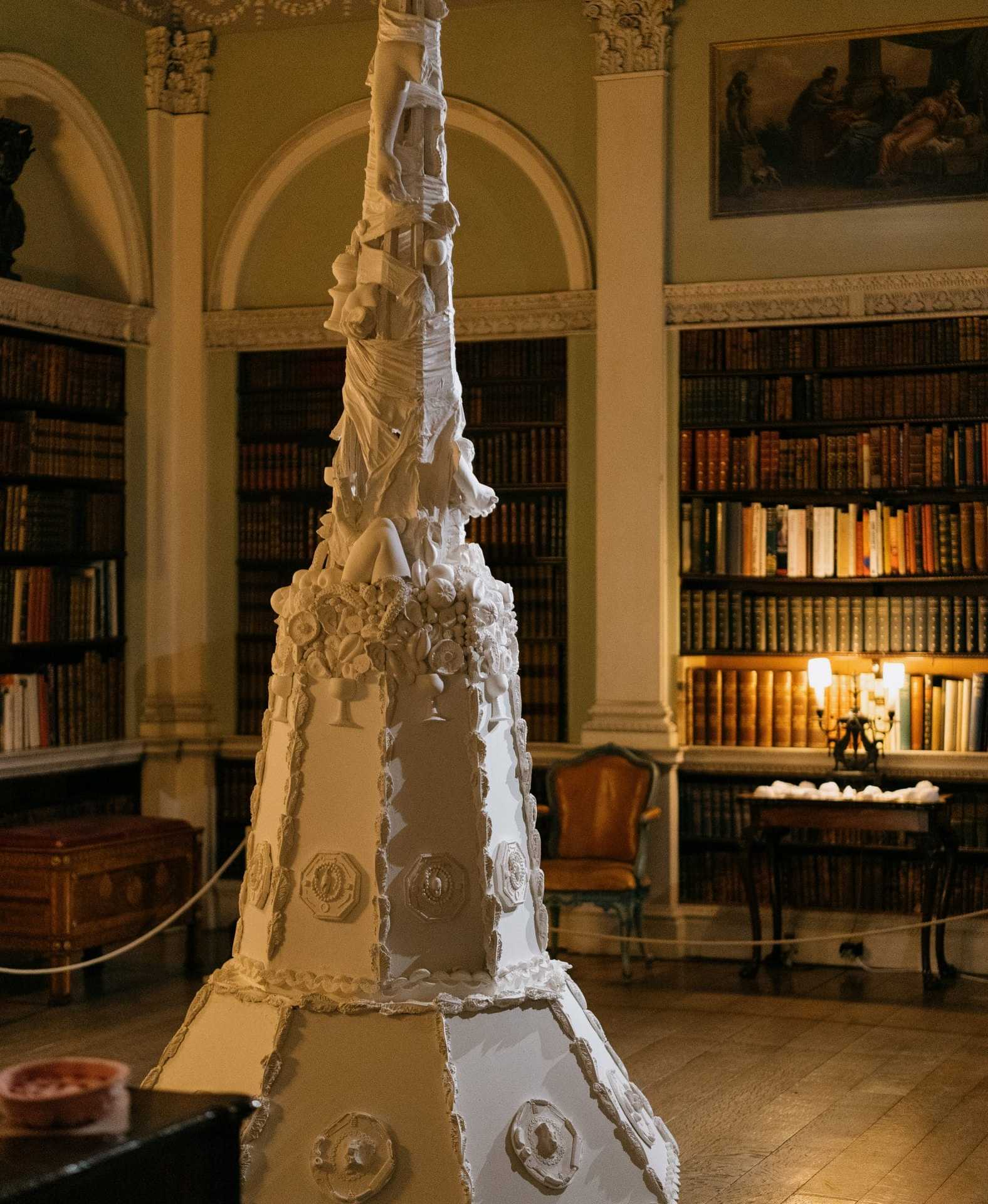 christmas-tree-harewood-house_designalive-13