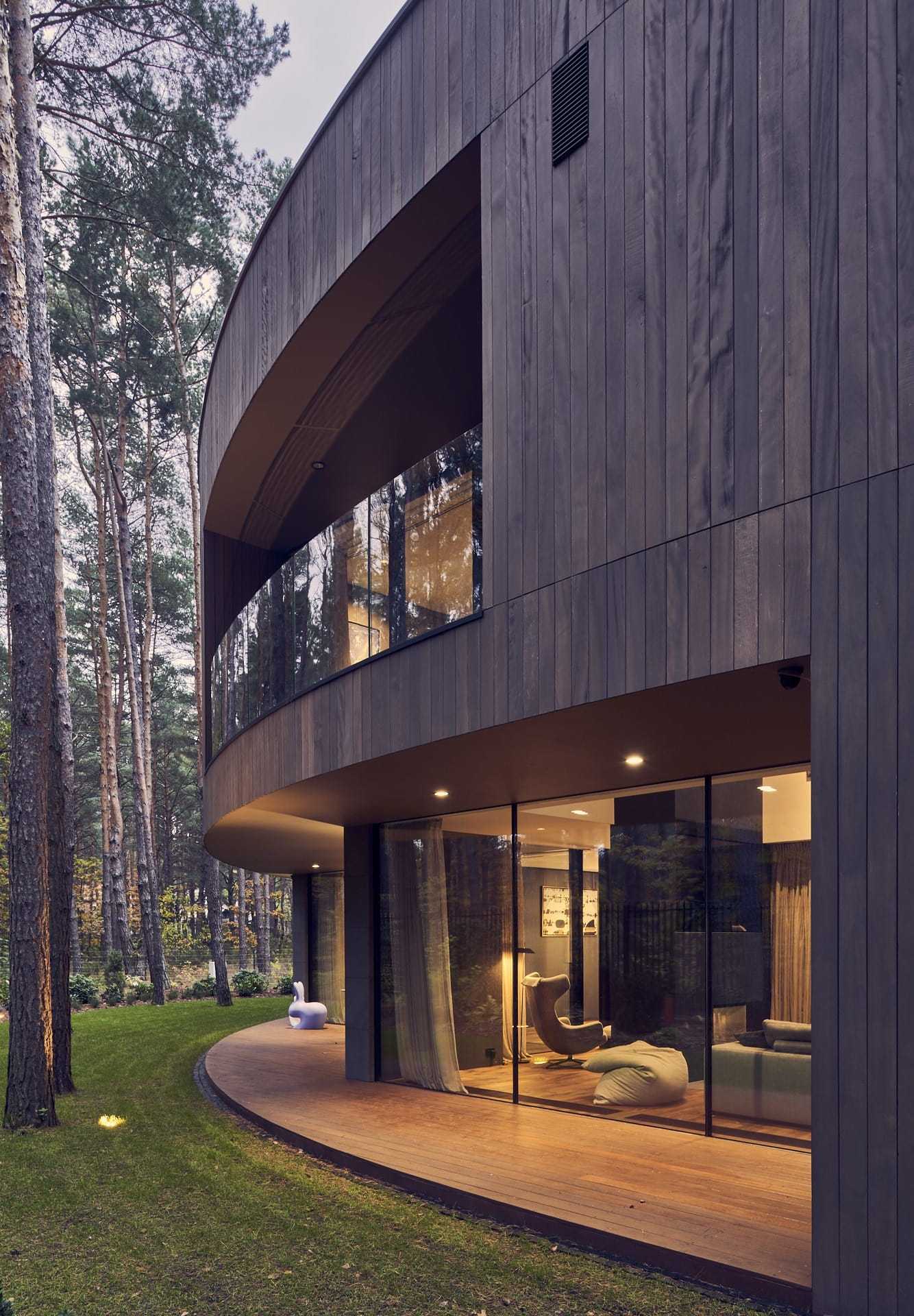 circle_wood_house_designalive-14