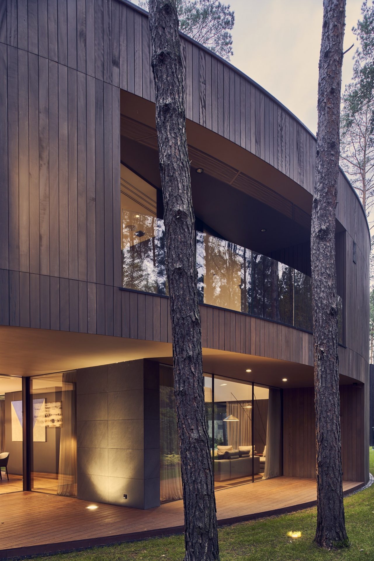 circle_wood_house_designalive-15