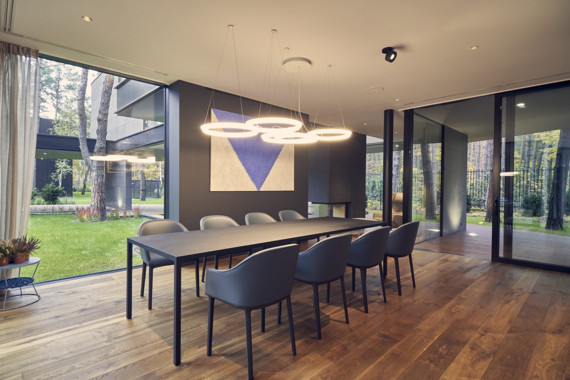 circle_wood_house_designalive-2