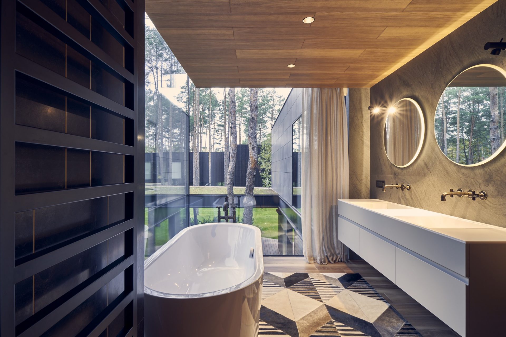 circle_wood_house_designalive-6