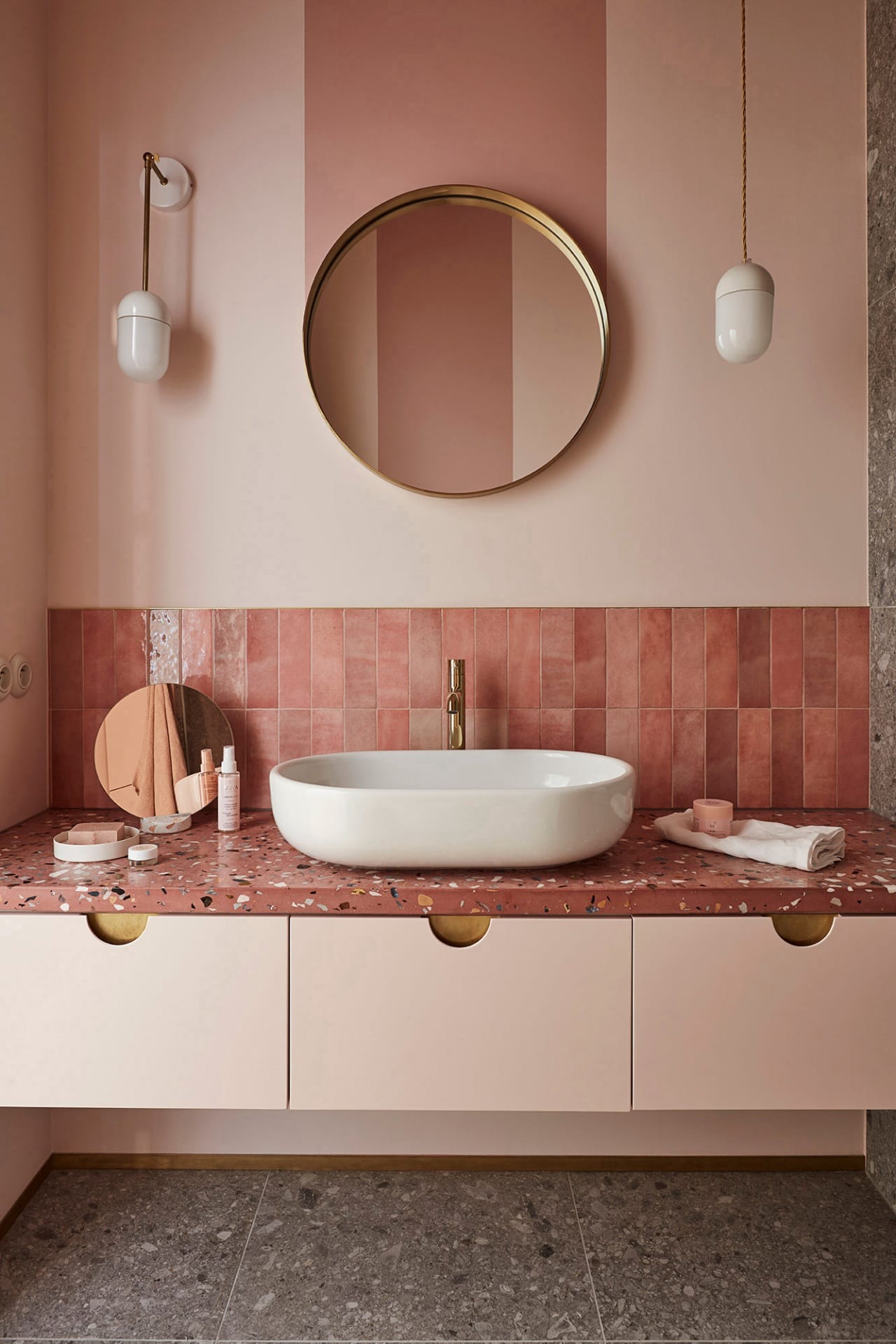 Feminine apartment