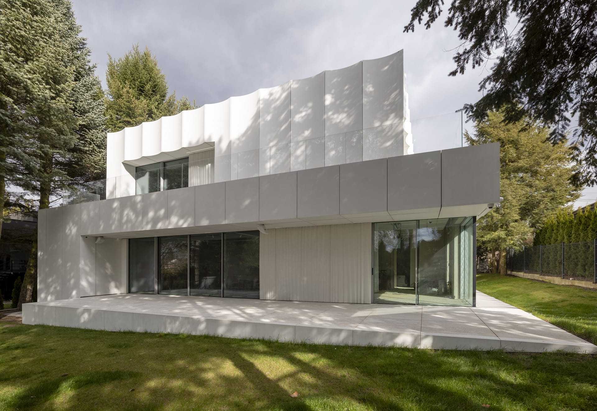 dom_bialy_designalive-1