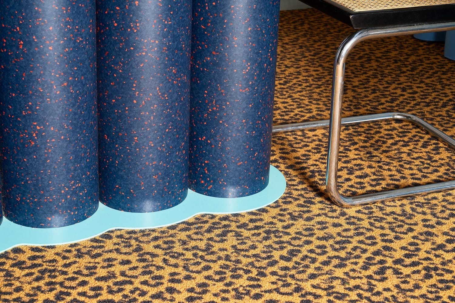 Dom_w_stylu_Memphis_designalive4