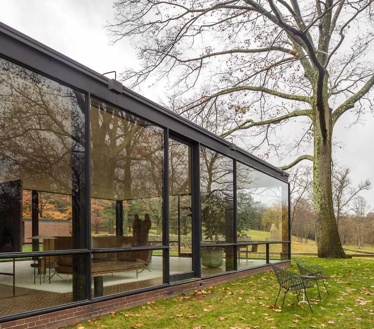 philip-johnson-glass-house-designalive-13