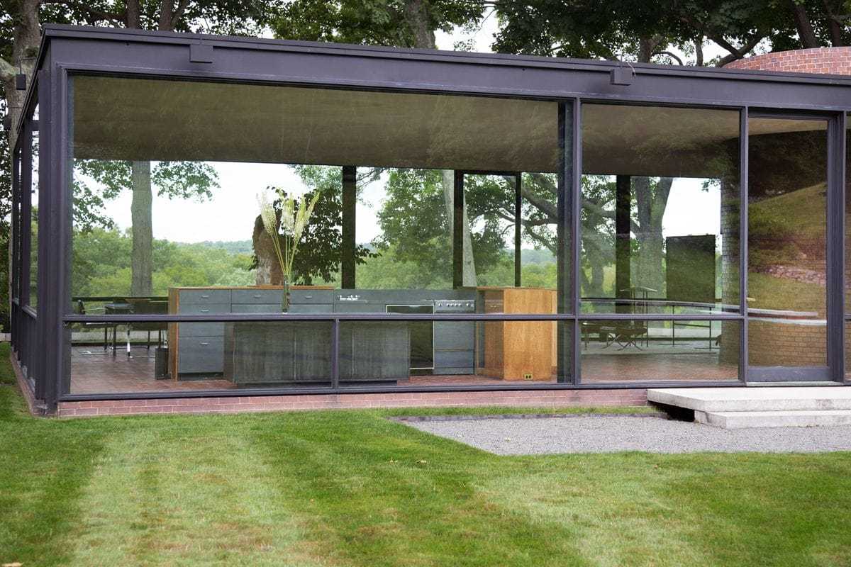 philip-johnson-glass-house-designalive-5