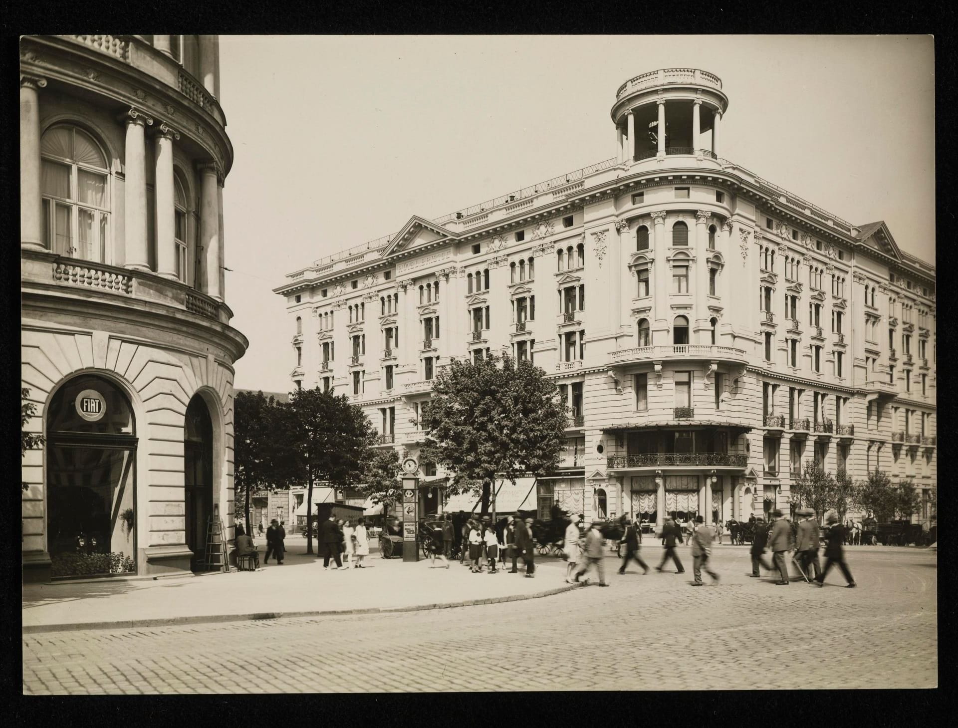 Poddebski-Henryk-1890-1945-Warszawa-Hotel-Bristol_hotelbristol_designalive