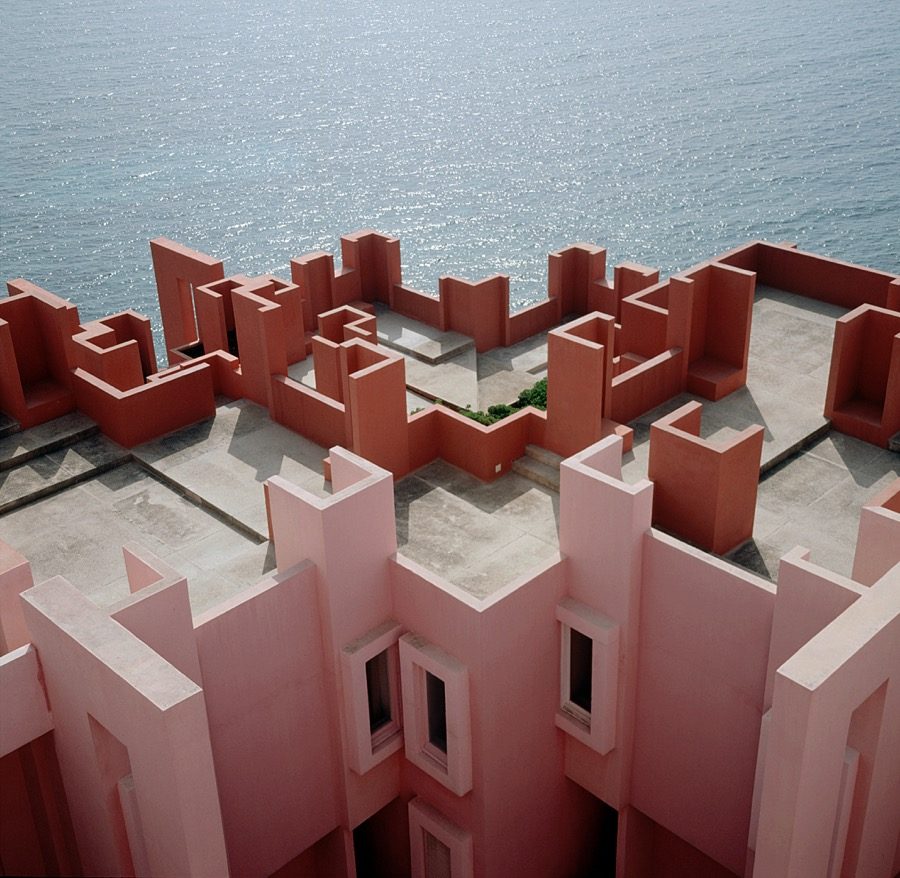la_muralla_roja_designalive-11