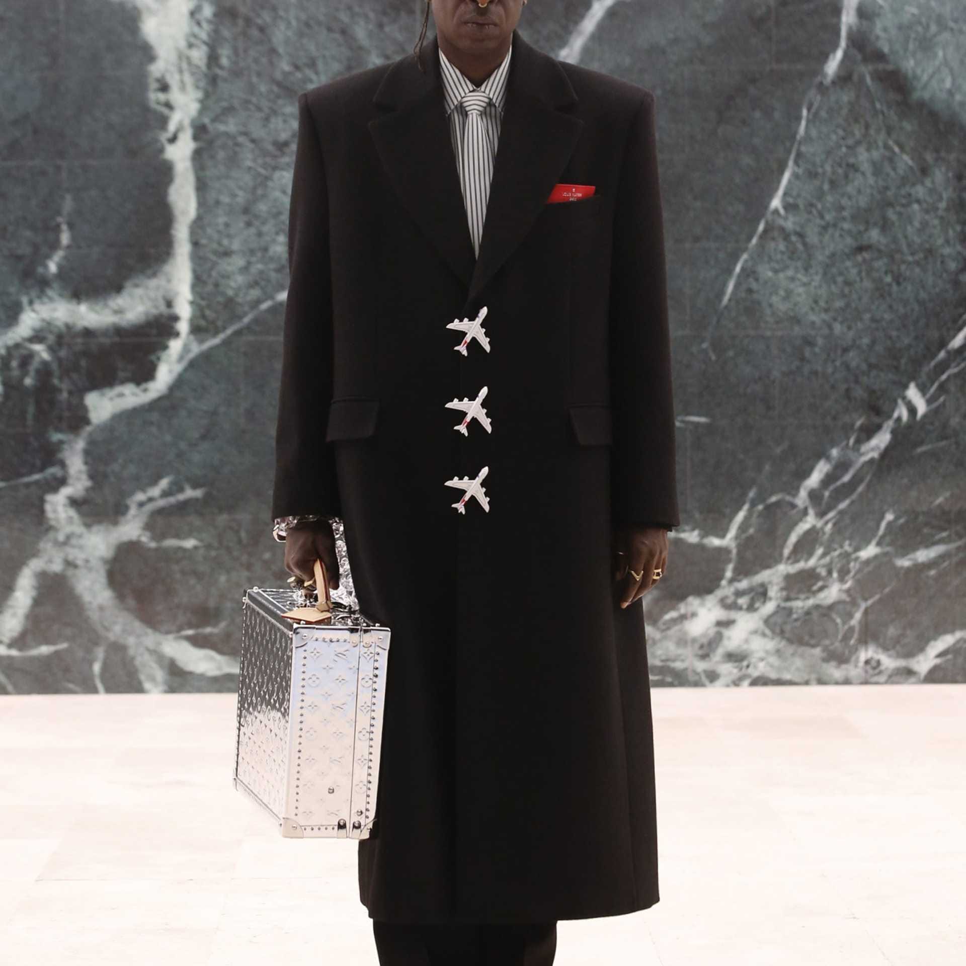 Louis-Vuitton-Mens-Fall-architecture-jackets-virgil-abloh-men-fw-2021-designalive-14