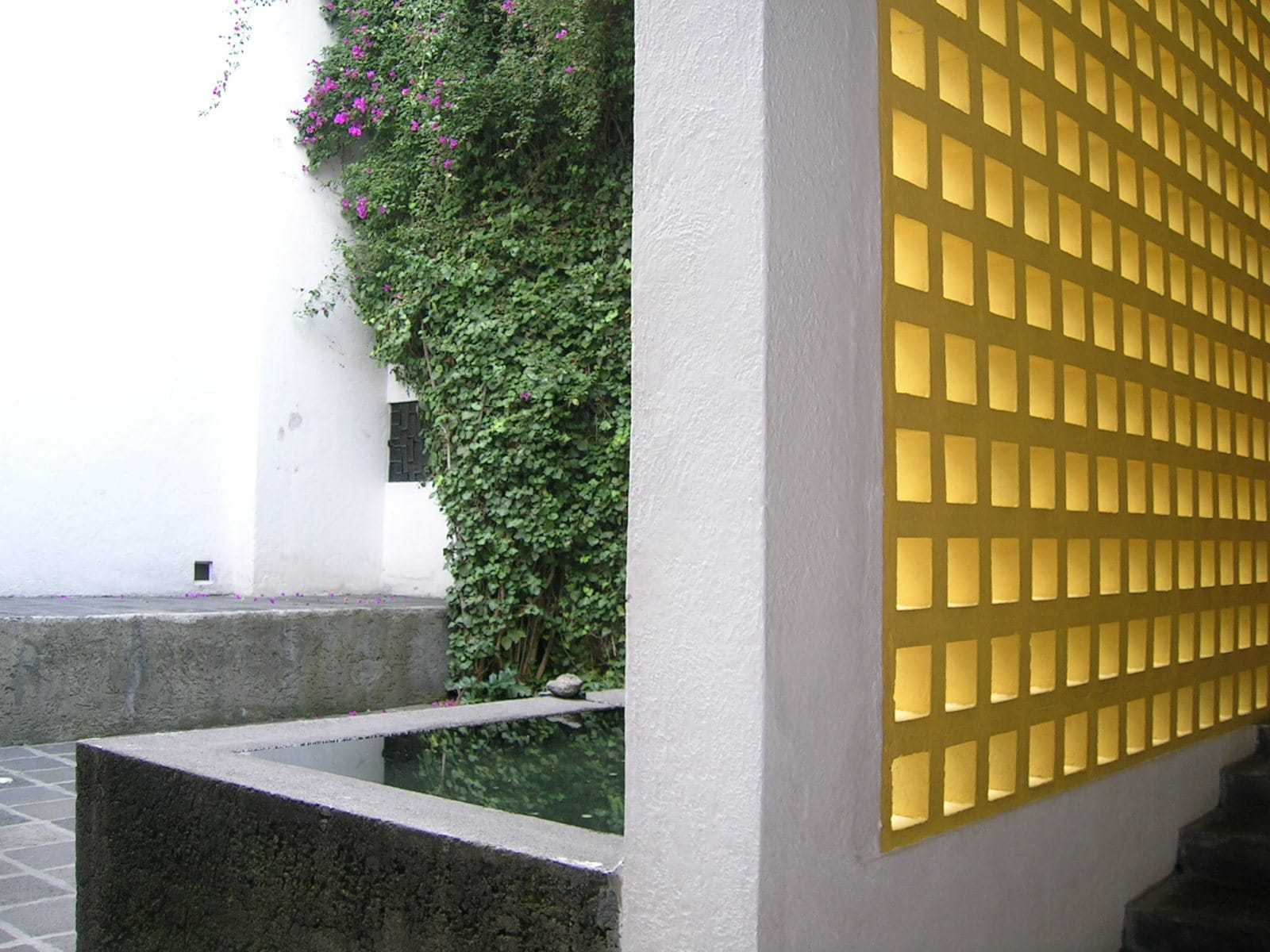 Luis-Barragan-House-designalive-10