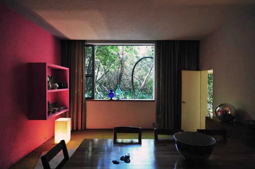 Luis-Barragan-House-designalive-8