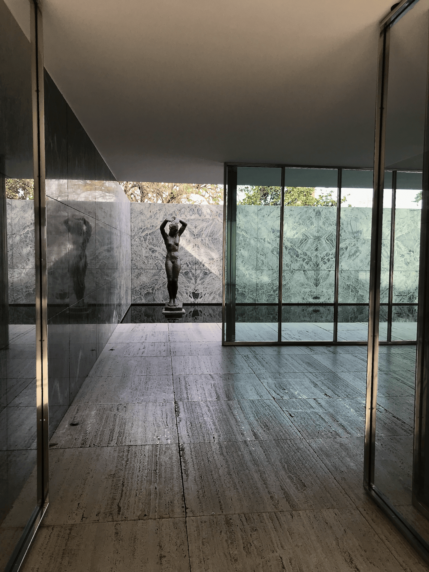mies-van-der-rohe-pawilon-barcelona-designalive-17