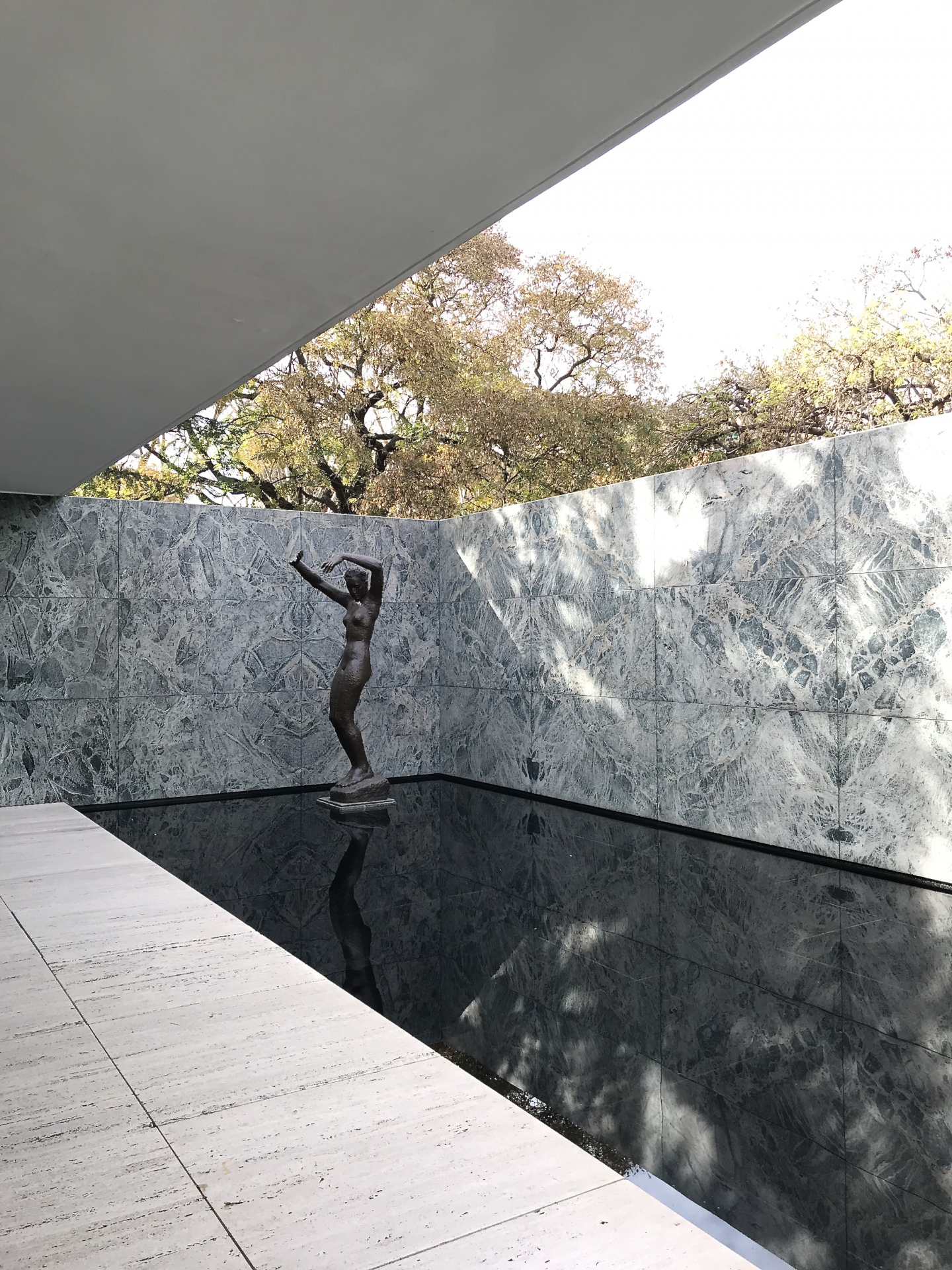 mies-van-der-rohe-pawilon-barcelona-designalive-8