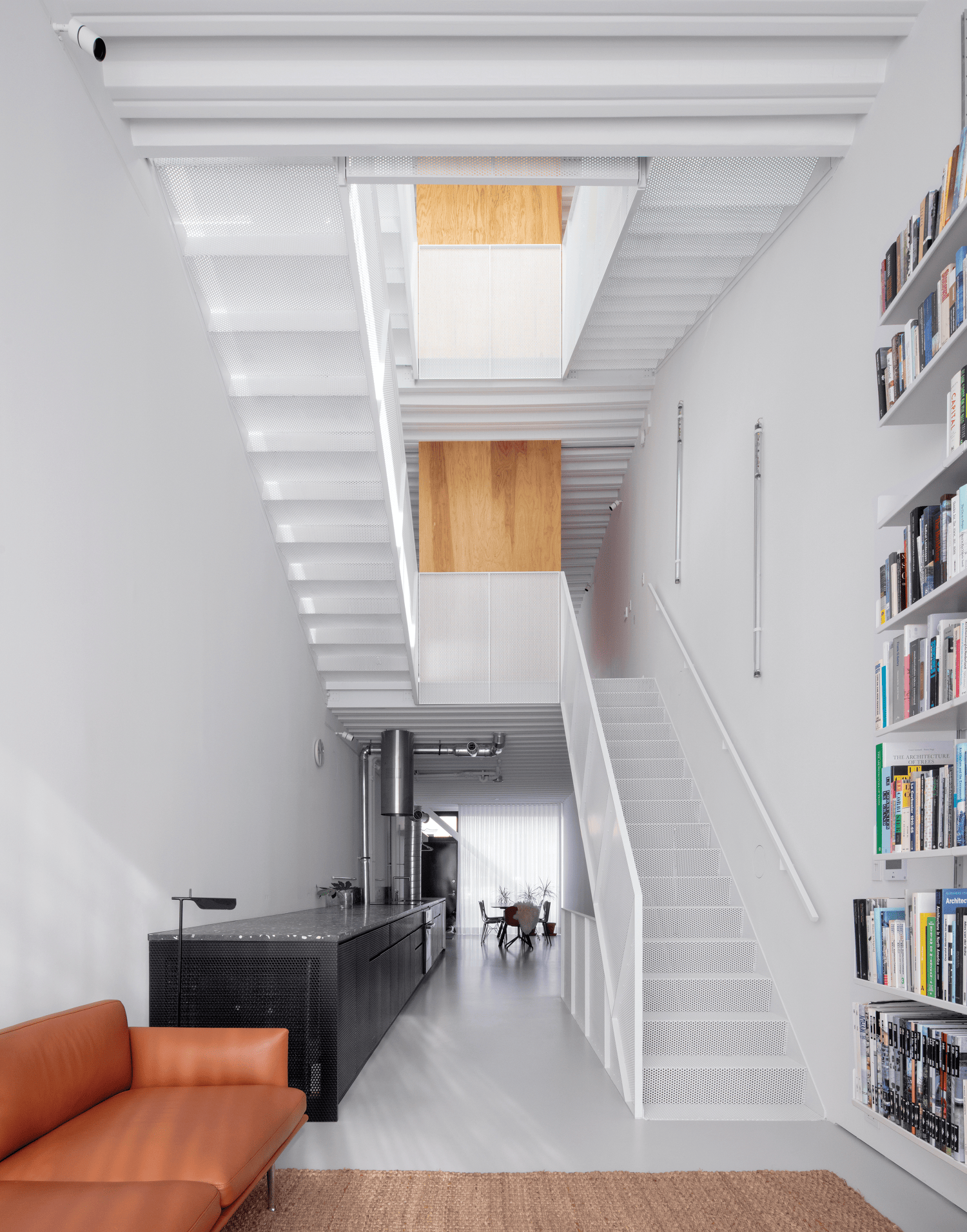 Karolina-Czeczek-Narrow-House_designalive-10