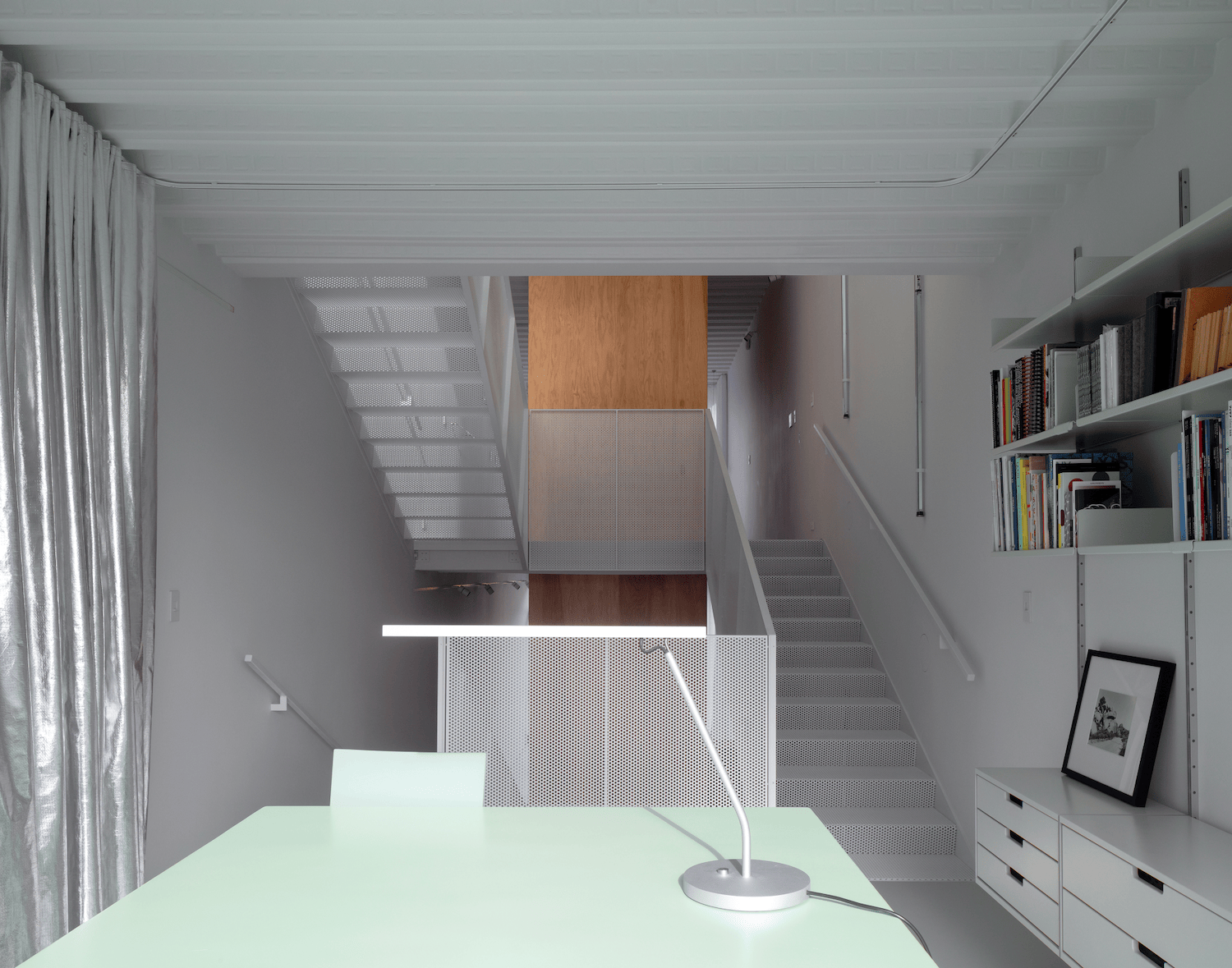 Karolina-Czeczek-Narrow-House_designalive-14