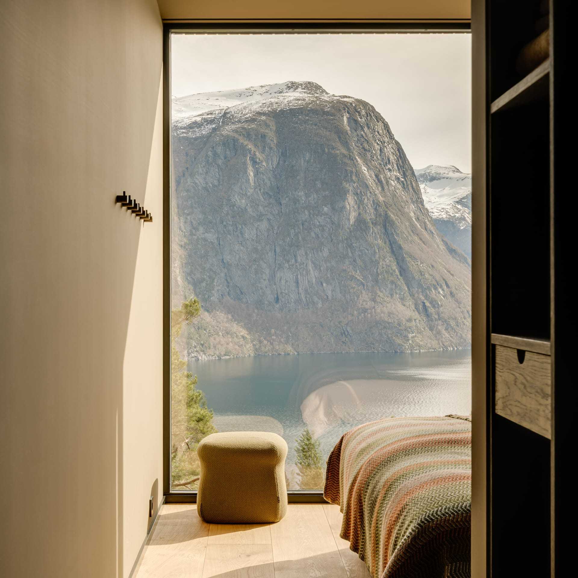 Office-Inainn_Holiday-Home_designalive-19