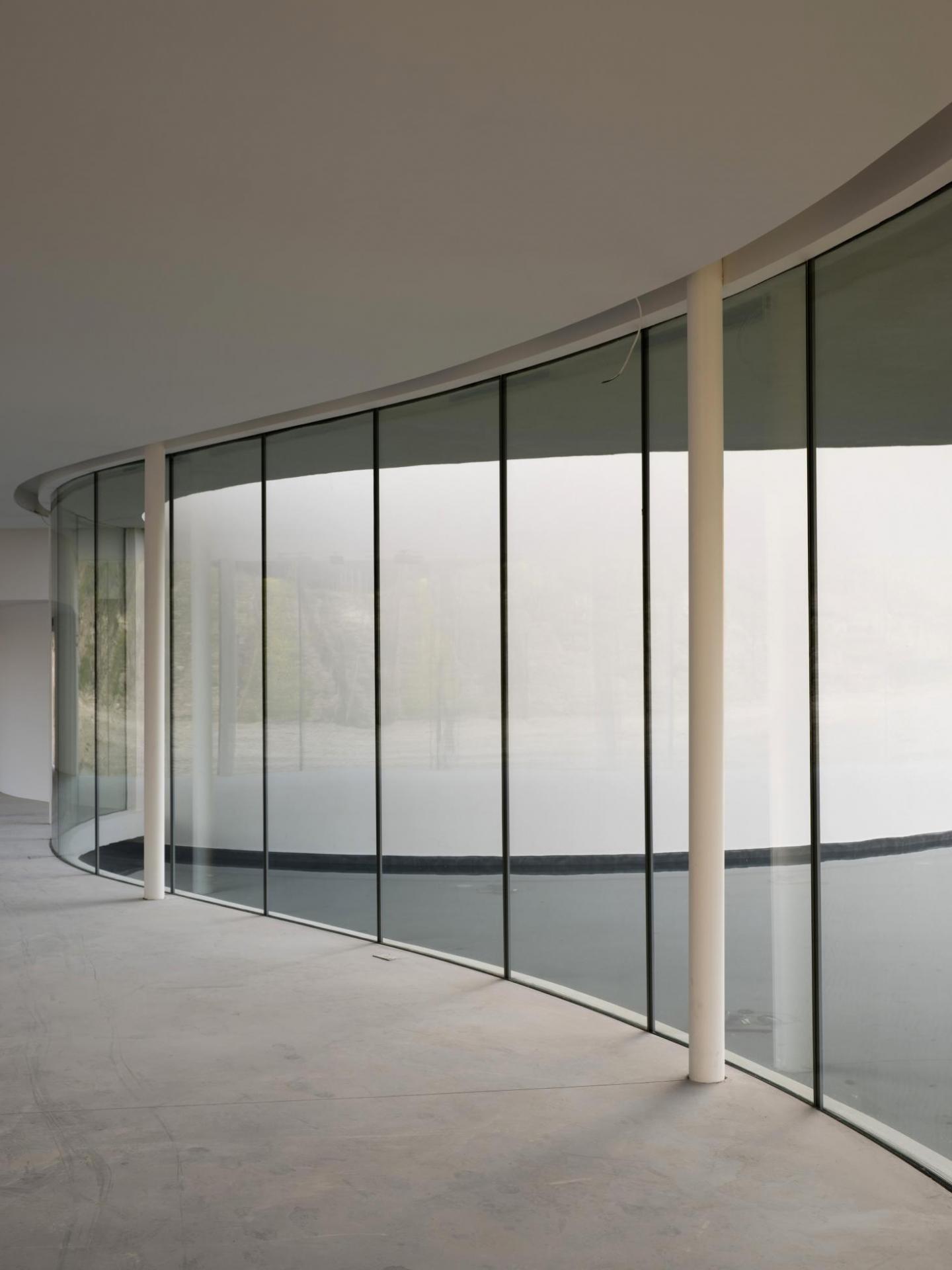 Oscar_Niemeyer_Designalive10
