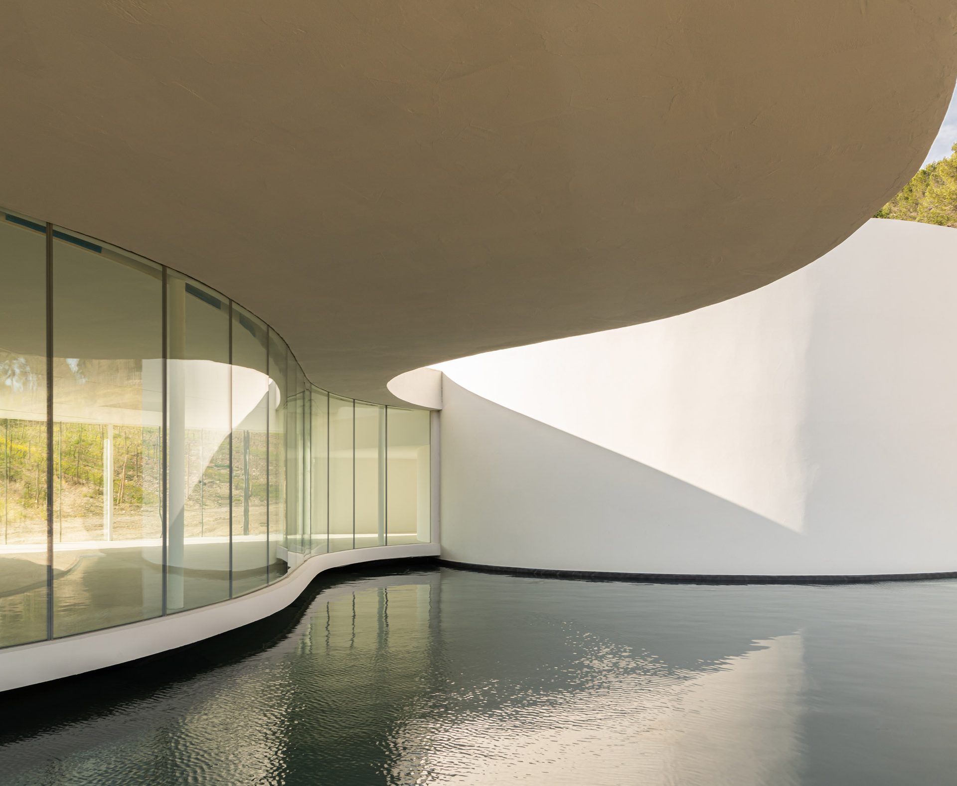 Oscar_Niemeyer_Designalive12
