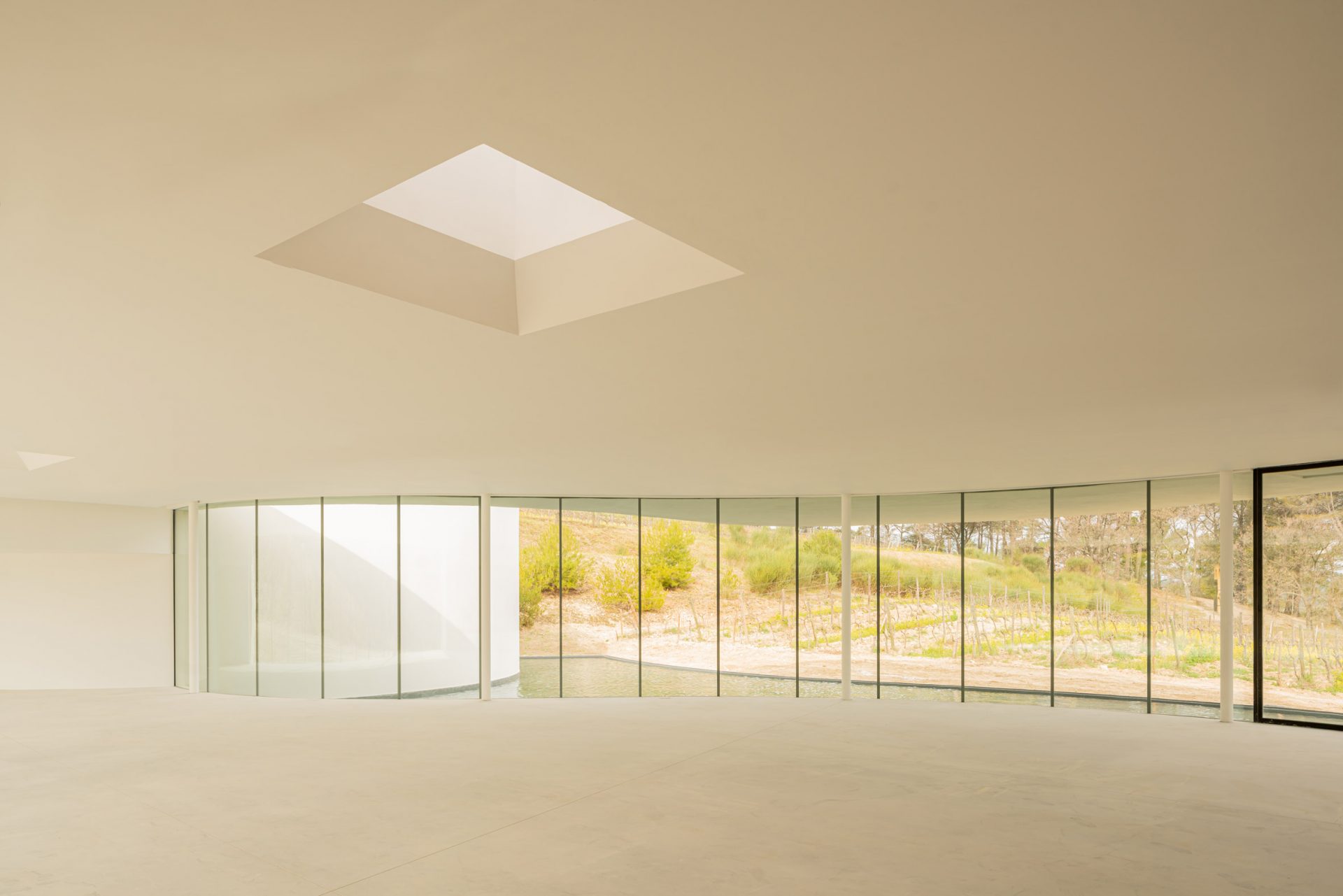 Oscar_Niemeyer_Designalive7