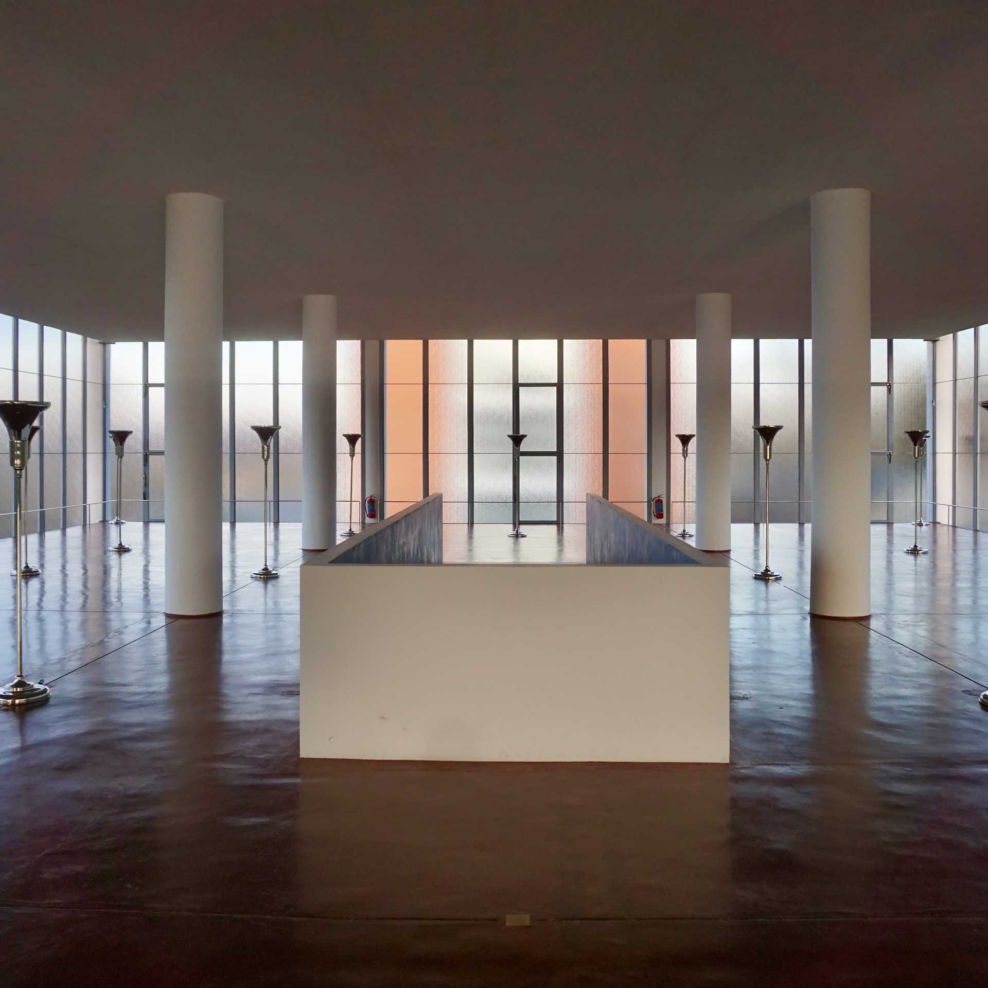 Pomnik-Tomasa-Baty_designalive-16