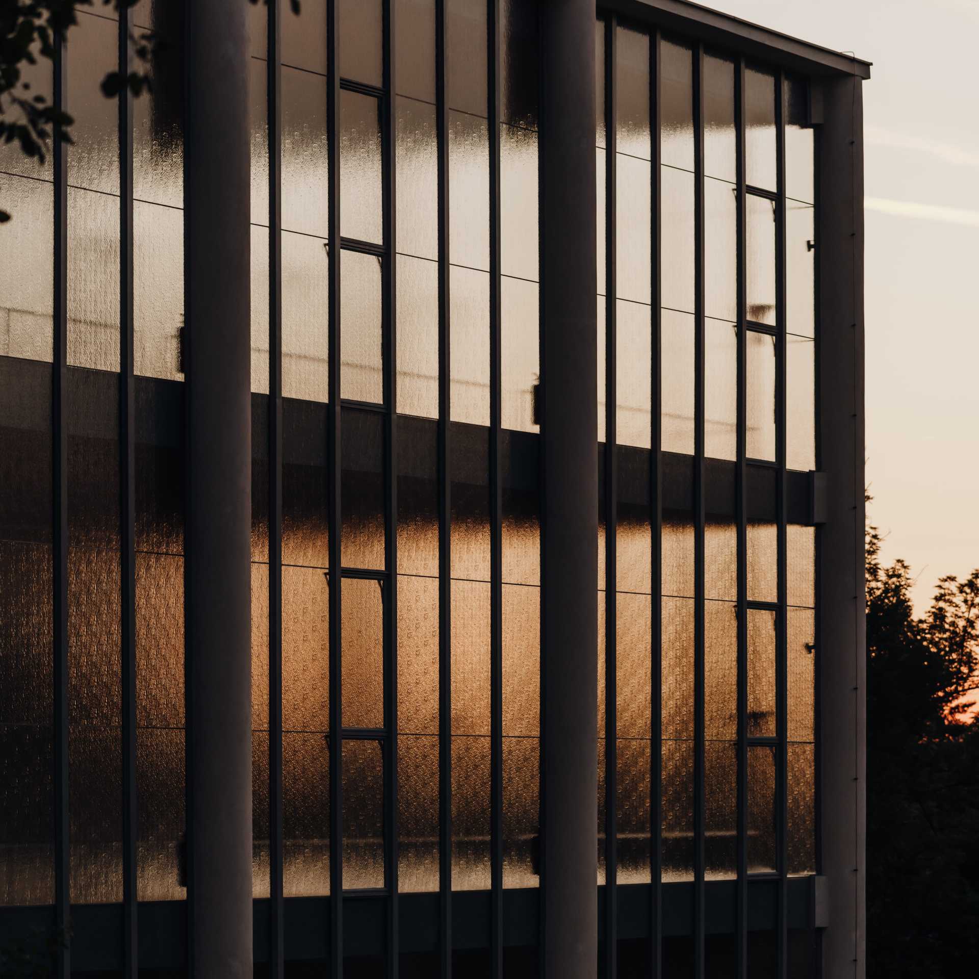 Pomnik-Tomasa-Baty_designalive-26