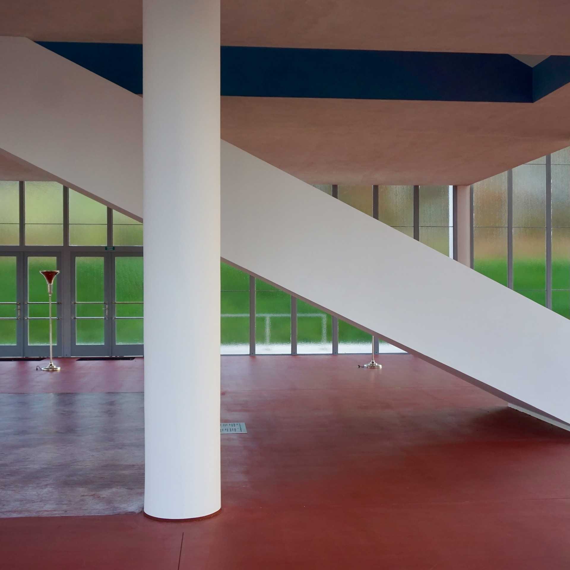 Pomnik-Tomasa-Baty_designalive-9