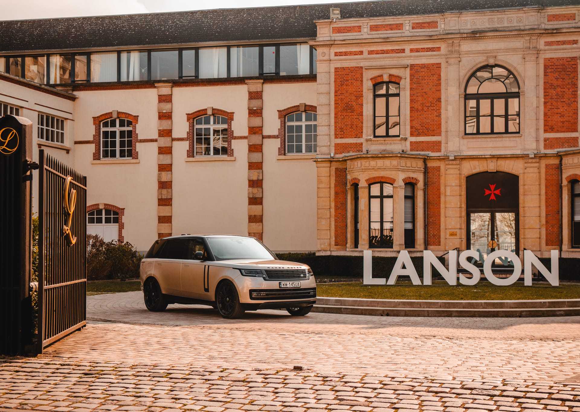 range_rover_da52_designalive-6