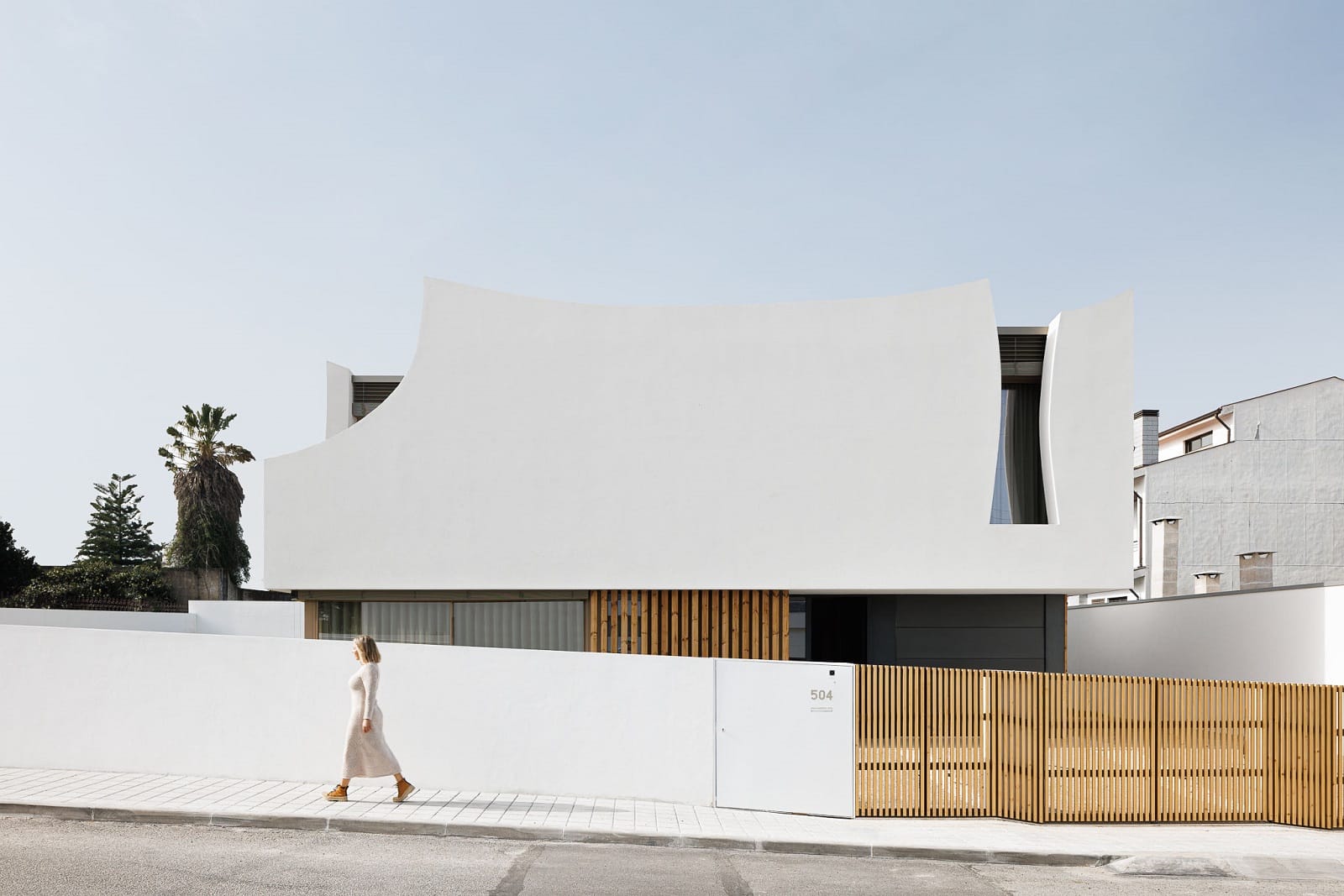 Casa Pateos de Petelas em Gondomar com Arquitectura Sandra Casinhas e fotografias de Ivo Tavares Studio