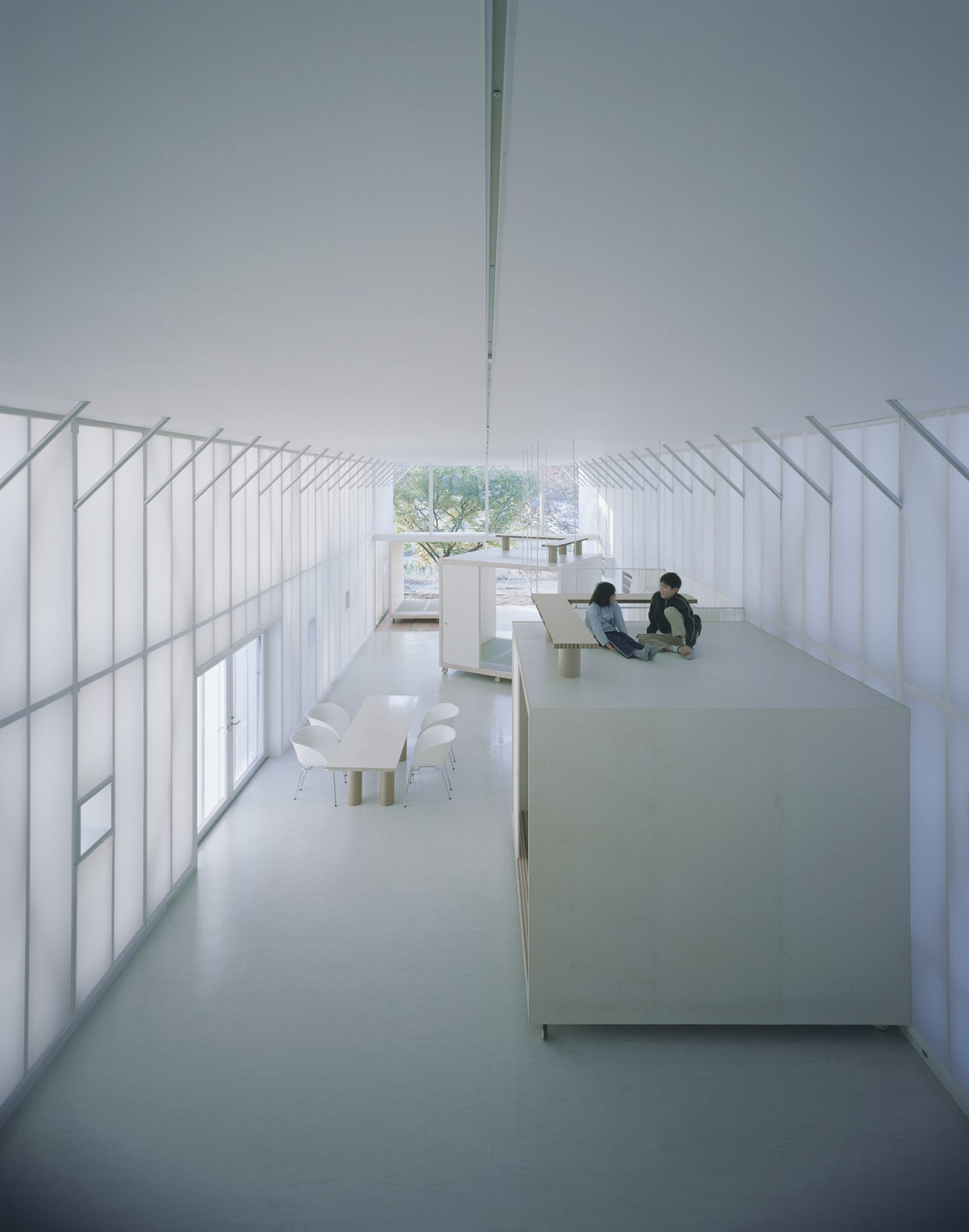 35shigeru-ban-naked-house-01