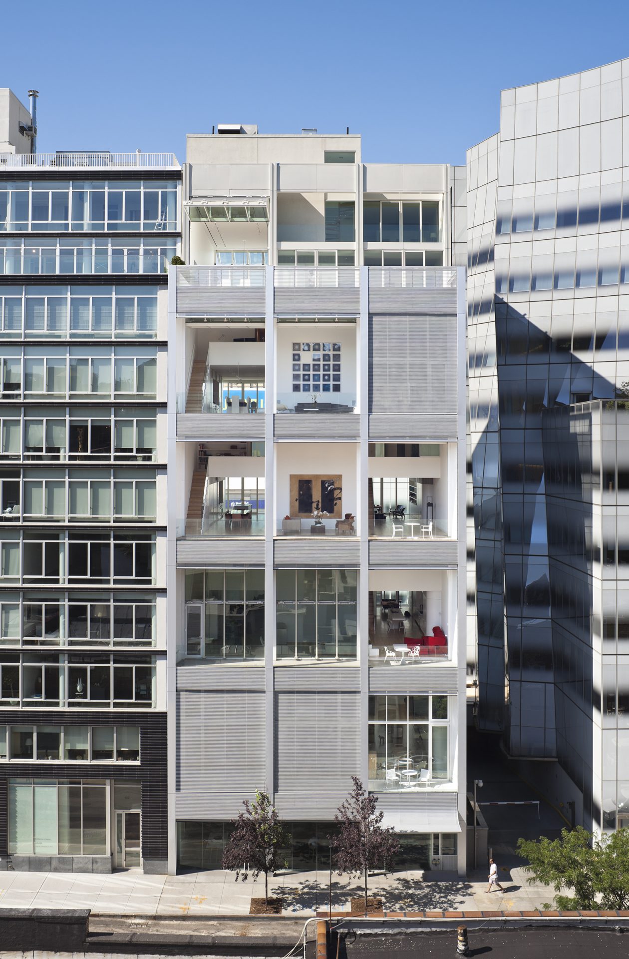 43shigeru-ban-metal-shutter-house-02