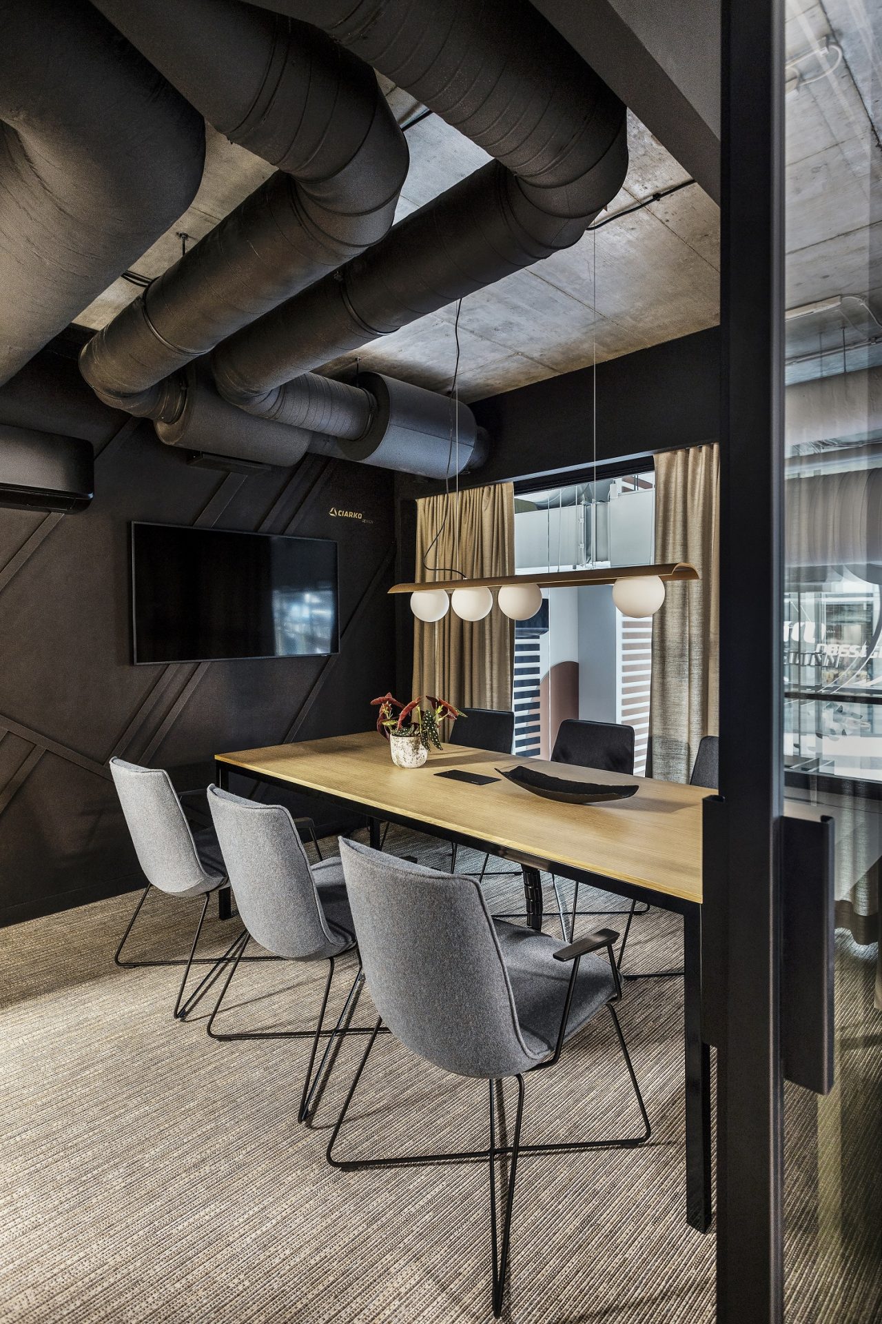 showroom_ciarko_design_designalive-65
