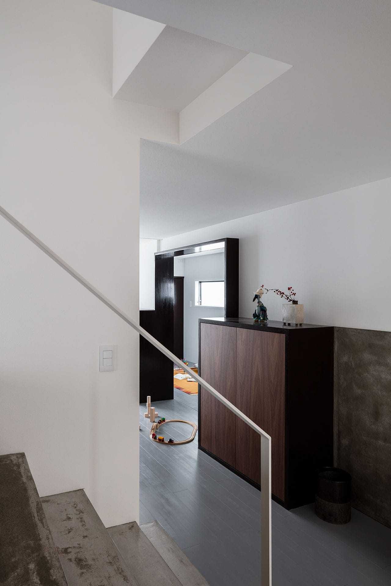 slender_house_designalive-22