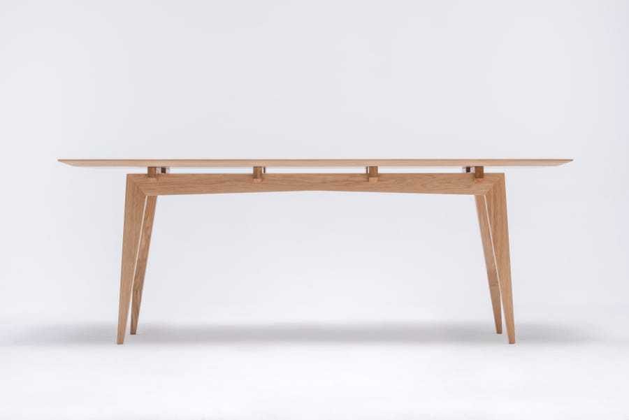 tamaza-oak-table-swallows-tail-furniture-1
