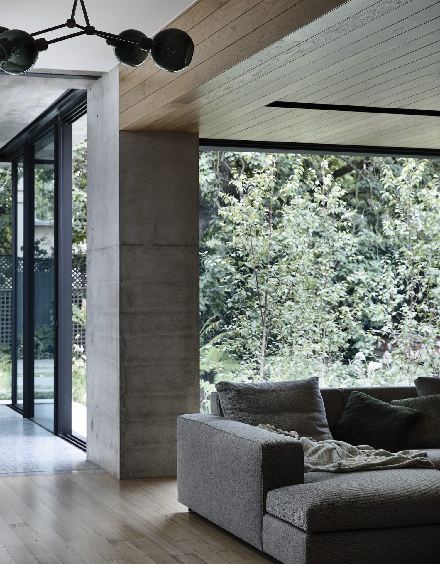 Taylor-Knights-Malvern-Garden-House-designalive-11