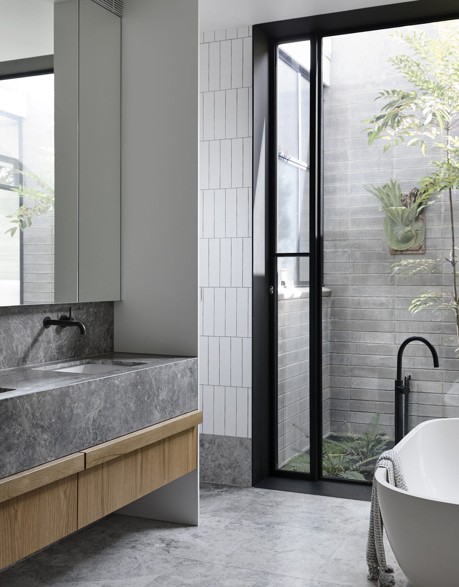 Taylor-Knights-Malvern-Garden-House-designalive-13