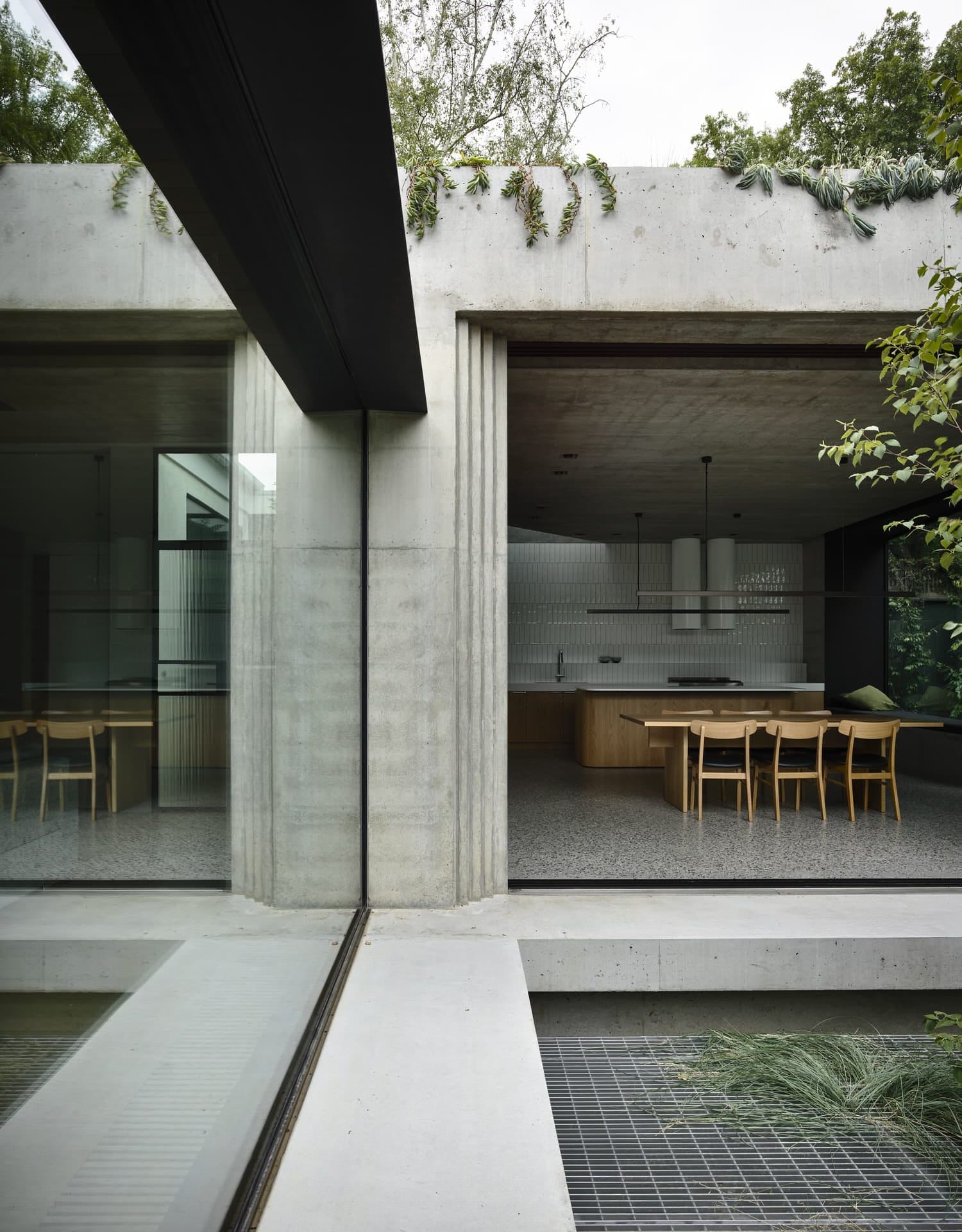 Taylor-Knights-Malvern-Garden-House-designalive-4
