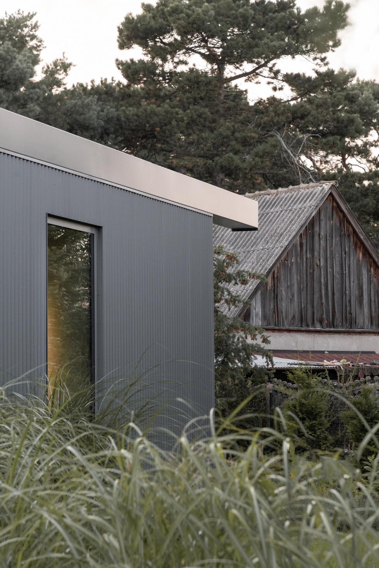 Ugo-Lake-House_designalive-15