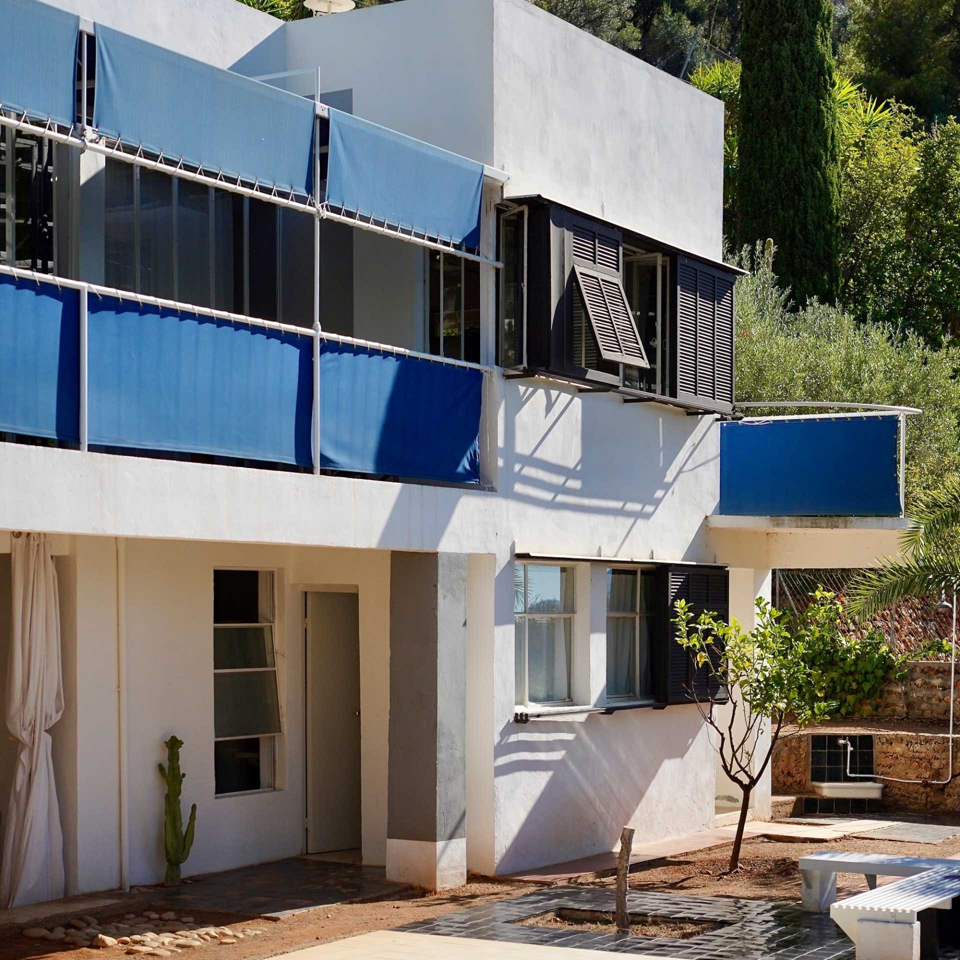 Villa_E-1027_Eileen-Gray_designalive-11