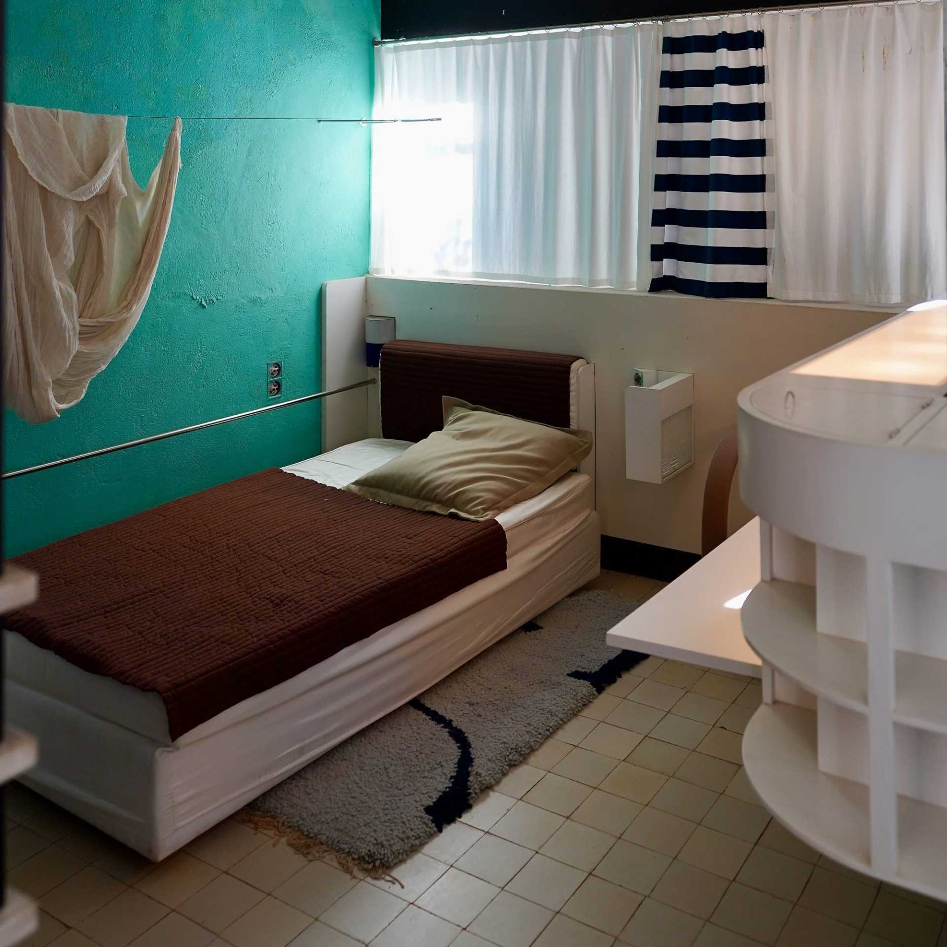 Villa_E-1027_Eileen-Gray_designalive-28