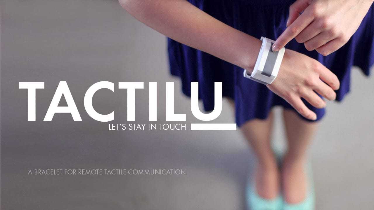 tactilu-bracelet-designed-by-pan-generator-polish-job-exhibition