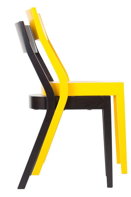 Projekt Jadwigi Husarskiej-Chmielarz - krzesła Bumerang. fot. Materiały prasowe