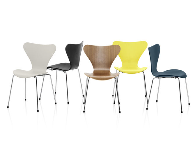 Krzesła są dostępne w różnych wariantach kolorystycznych. fot. Materiały prasowe