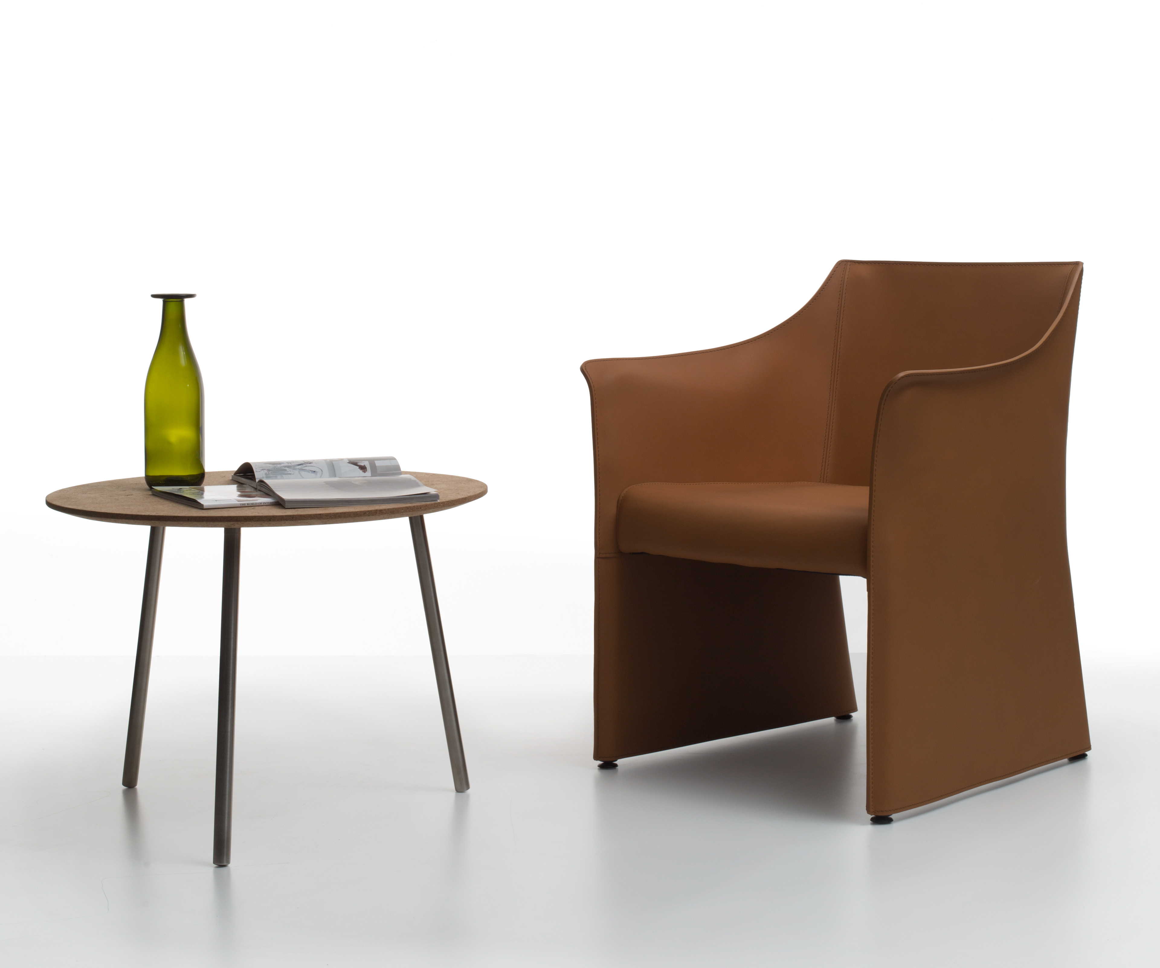 Cappellini_Jasper_Morrison _Cap_Chair2_Designalive