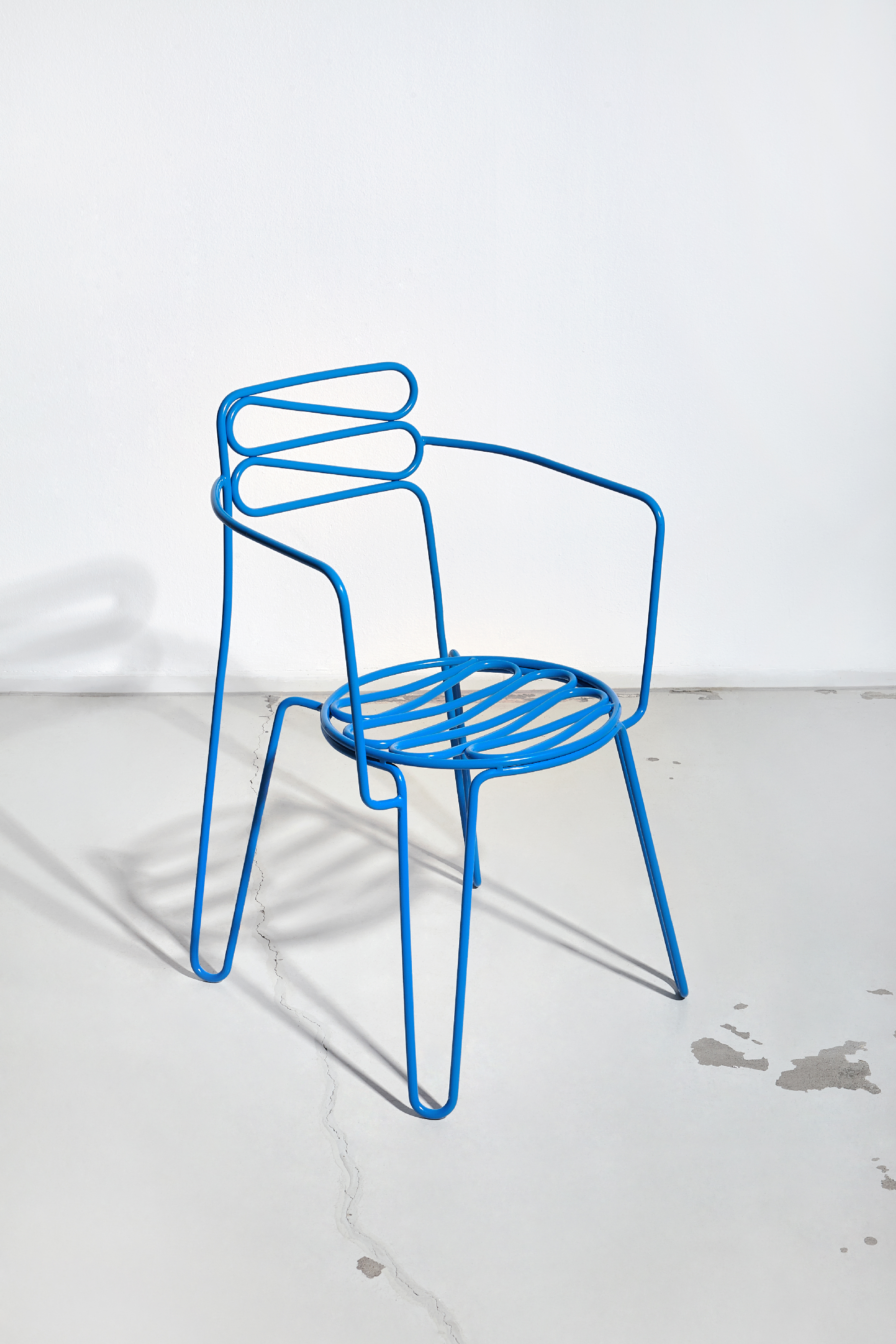 Maria-Jeglinska_The-Little-Black_armchair_©Turczynska-for-Culture-PL_Designalive03